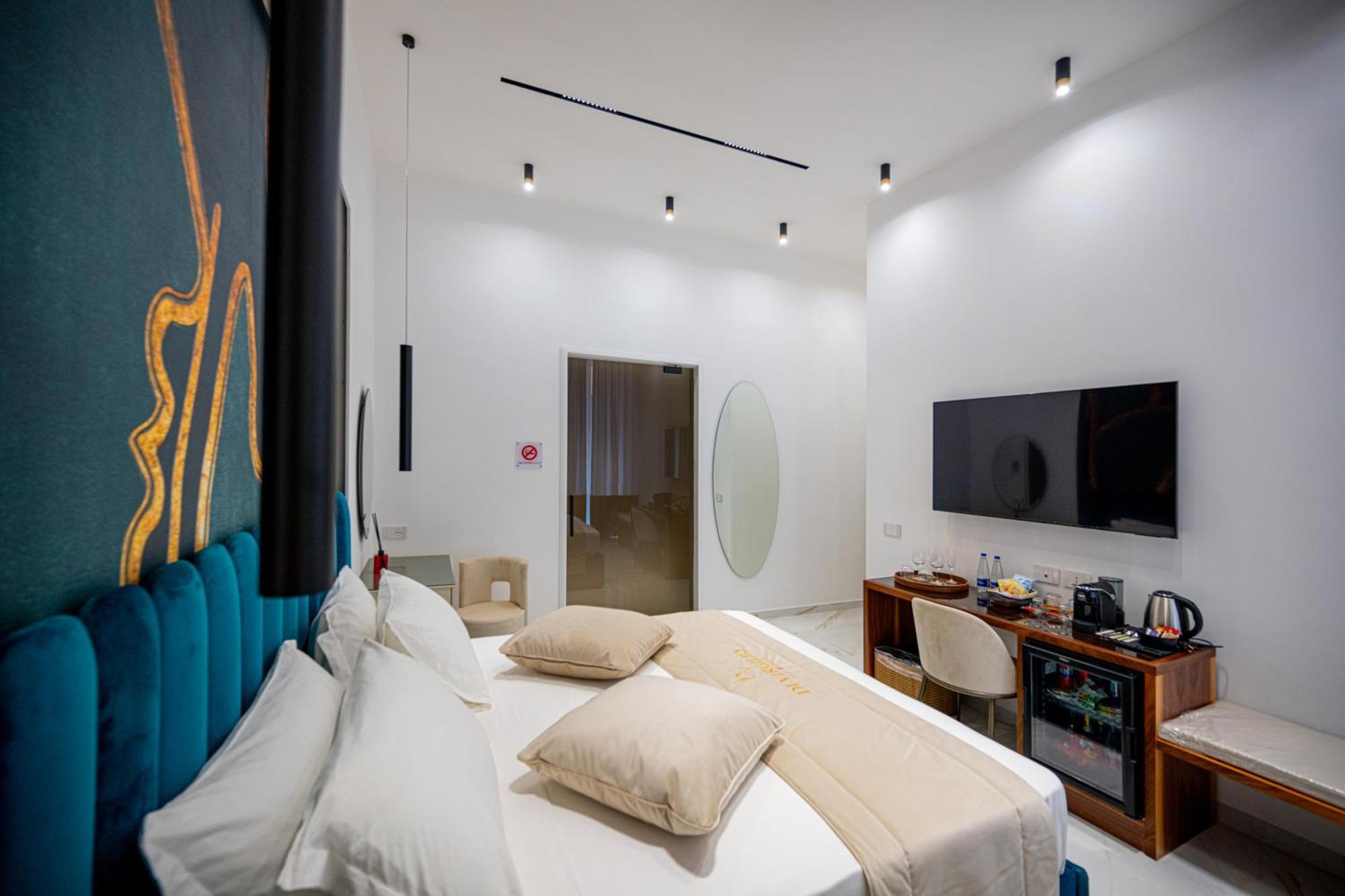 Di Virgilio Luxury Couette-café *